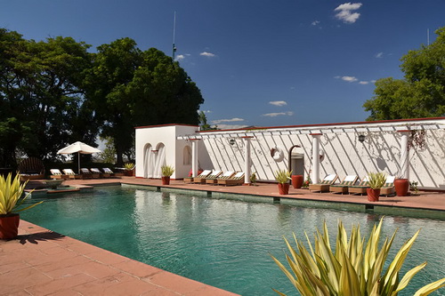 La piscine du Victoria Falls Hotel